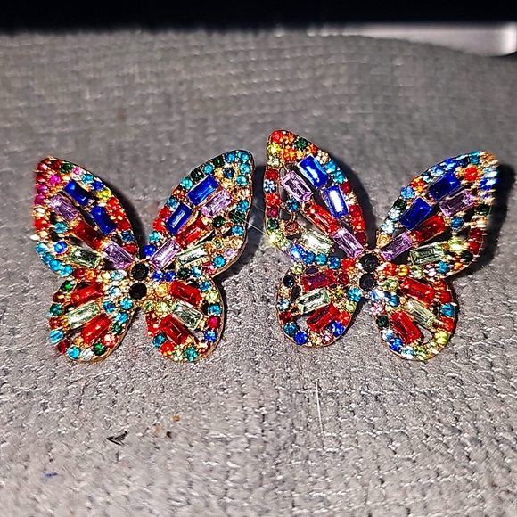 Jewelry - Beautiful colorful crystals, Rhinestones, BUTTERFLY earrings!